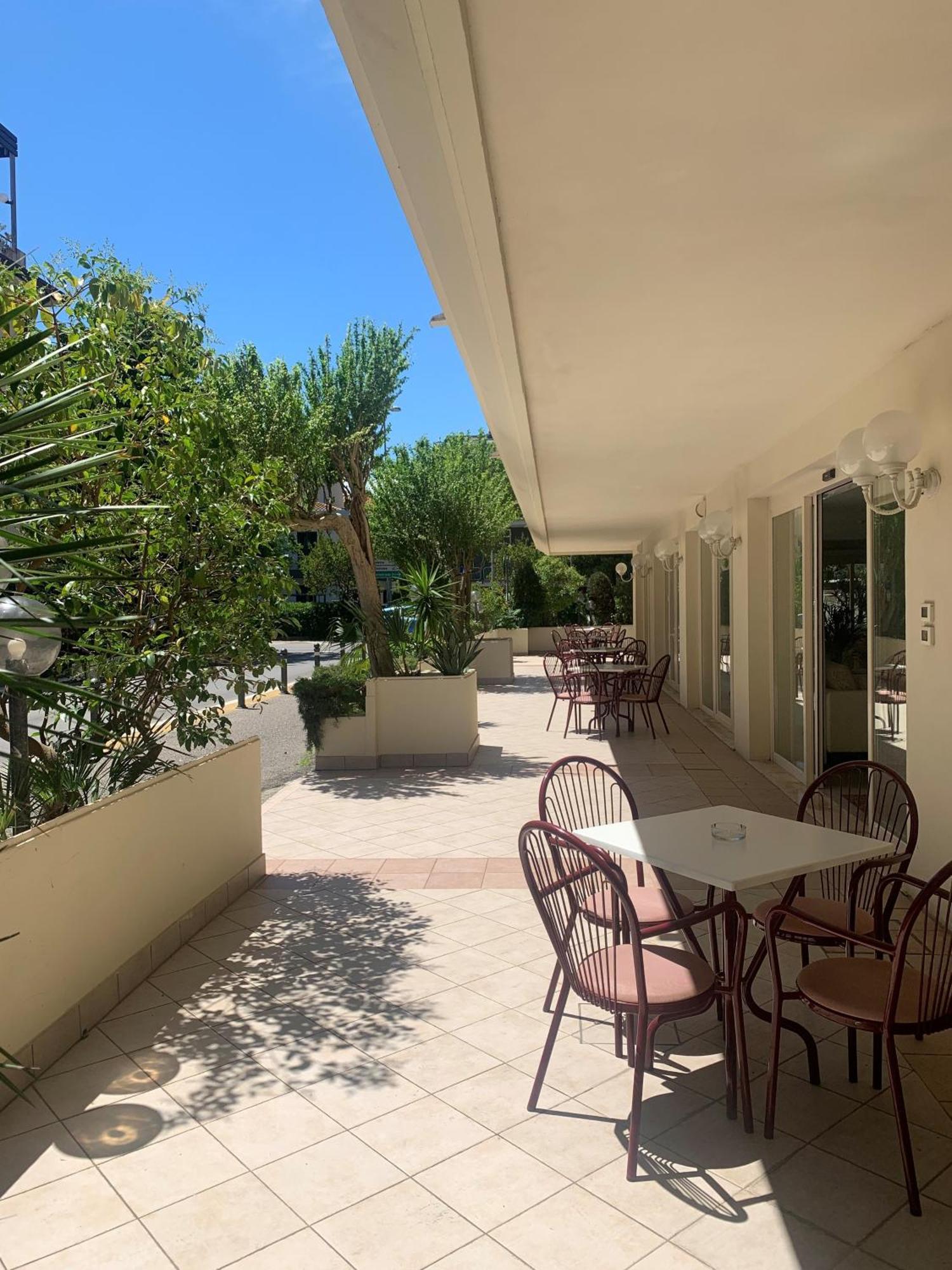 רימיני Hotel Tiffany מראה חיצוני תמונה