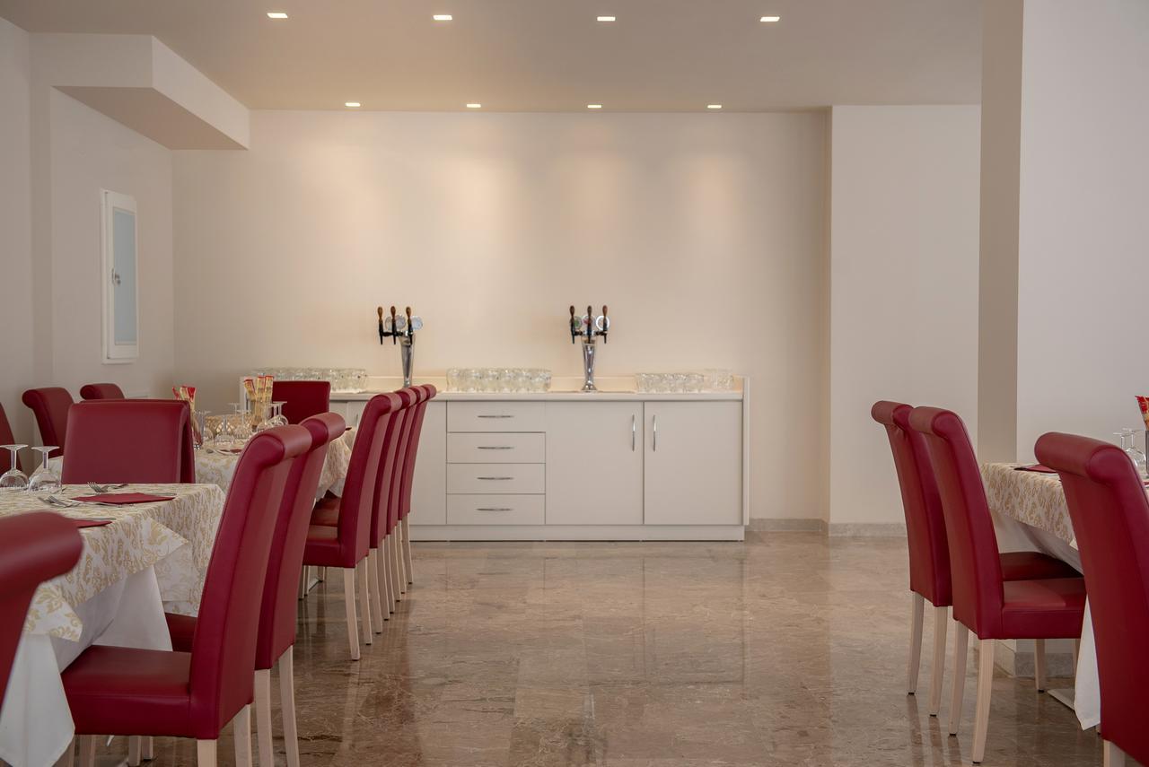 רימיני Hotel Tiffany מראה חיצוני תמונה